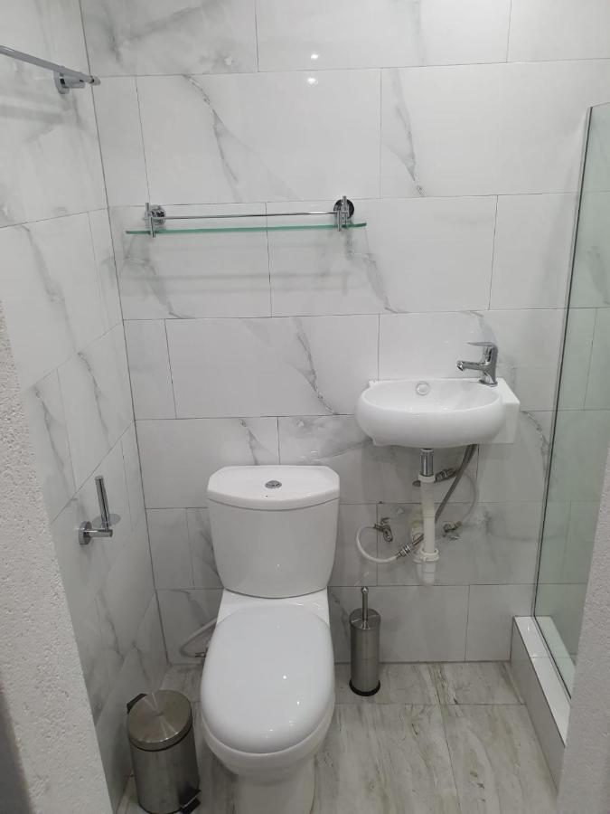 Devachan Apartments 布里奇敦 外观 照片