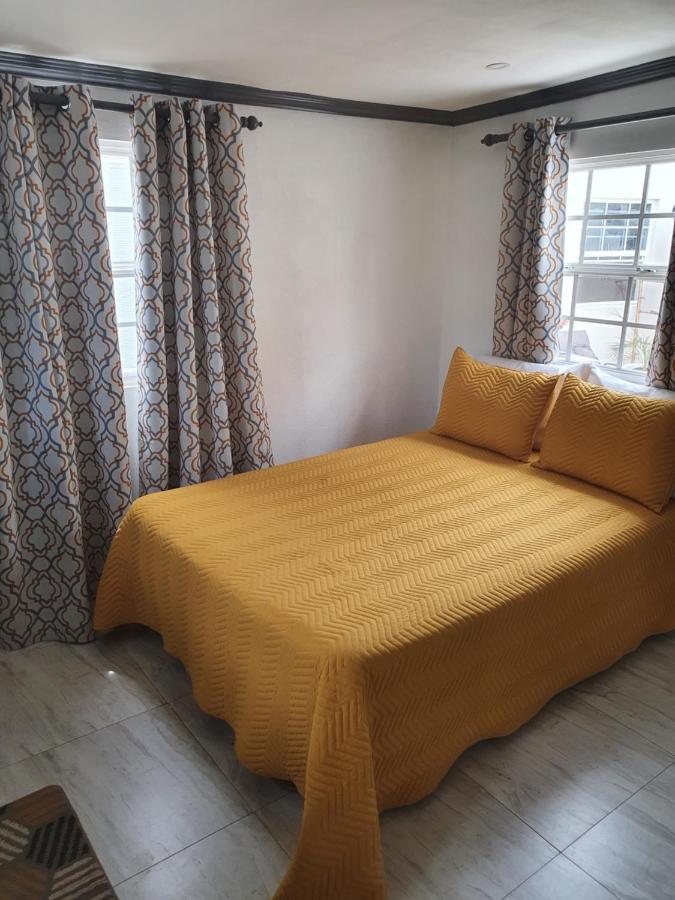 Devachan Apartments 布里奇敦 外观 照片